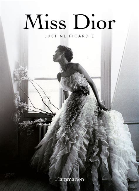 livre histoire dior|Christian Dior .